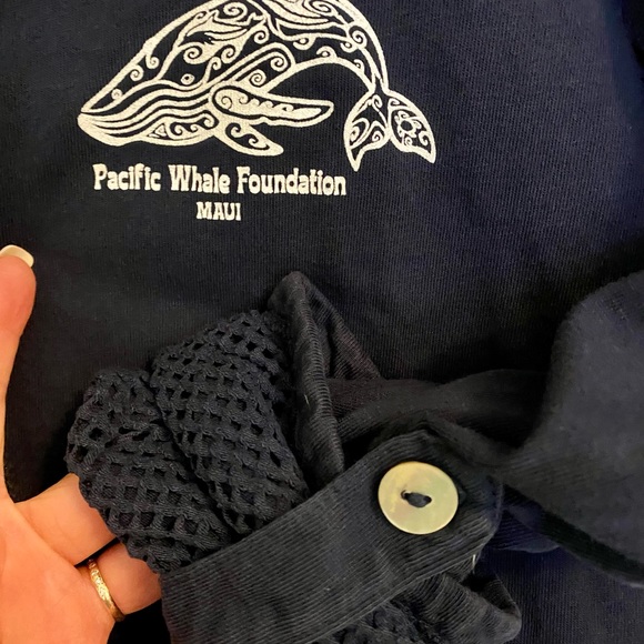 Whale watching navy hoodie 🐳 - Picture 5 of 5